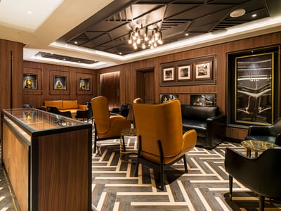 Bars & lounges