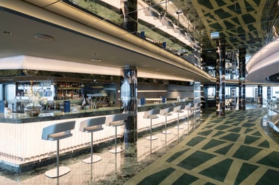 Bars & lounges
