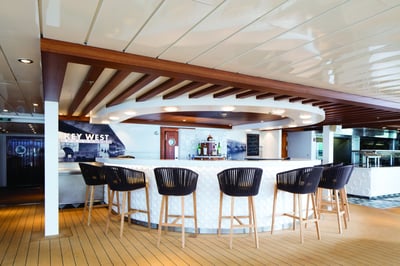 Bars & lounges