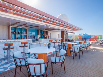 Bars & lounges