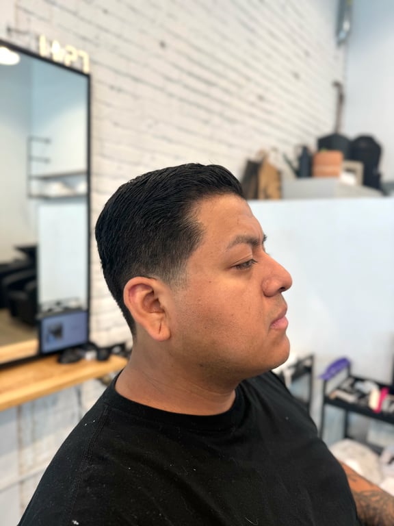 Low taper classic gentlemen’s cut