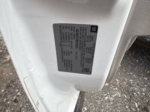 2011 Chevrolet Silverado 3500HD 4X4 Diesel Truck — photo 5