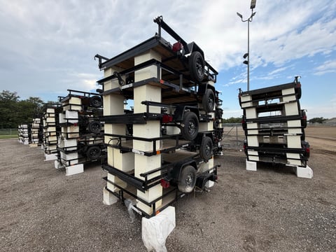 Qty of (6) 2027 Carry-On Trailers Z5X8GW2K — photo 1