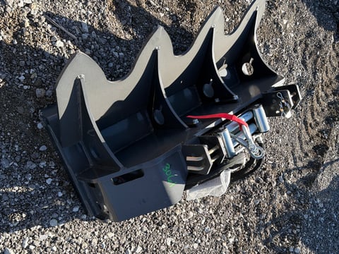 2026 LandHonor 15,000 LB Skid Steer Hydraulic Winch with Spike Anchor (Unused) — photo 4