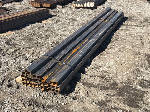 Bundle of Steel Square Tubing, Mixed Sizes, Approx. 37 Pcs, 140.5in Long — photo 4
