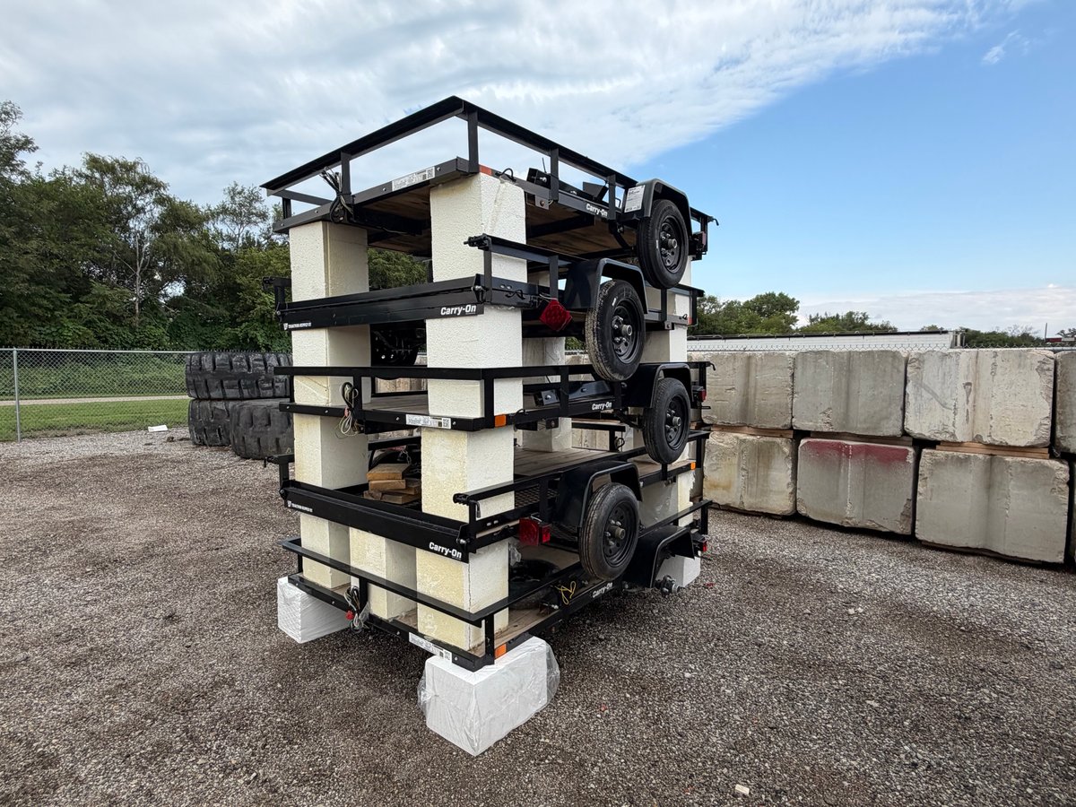 Qty of (5) 2027 Carry-On Trailers Z5X8GW2K
