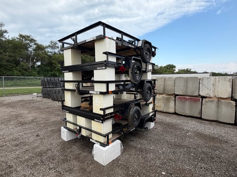 Qty of (5) 2027 Carry-On Trailers Z5X8GW2K — photo 1