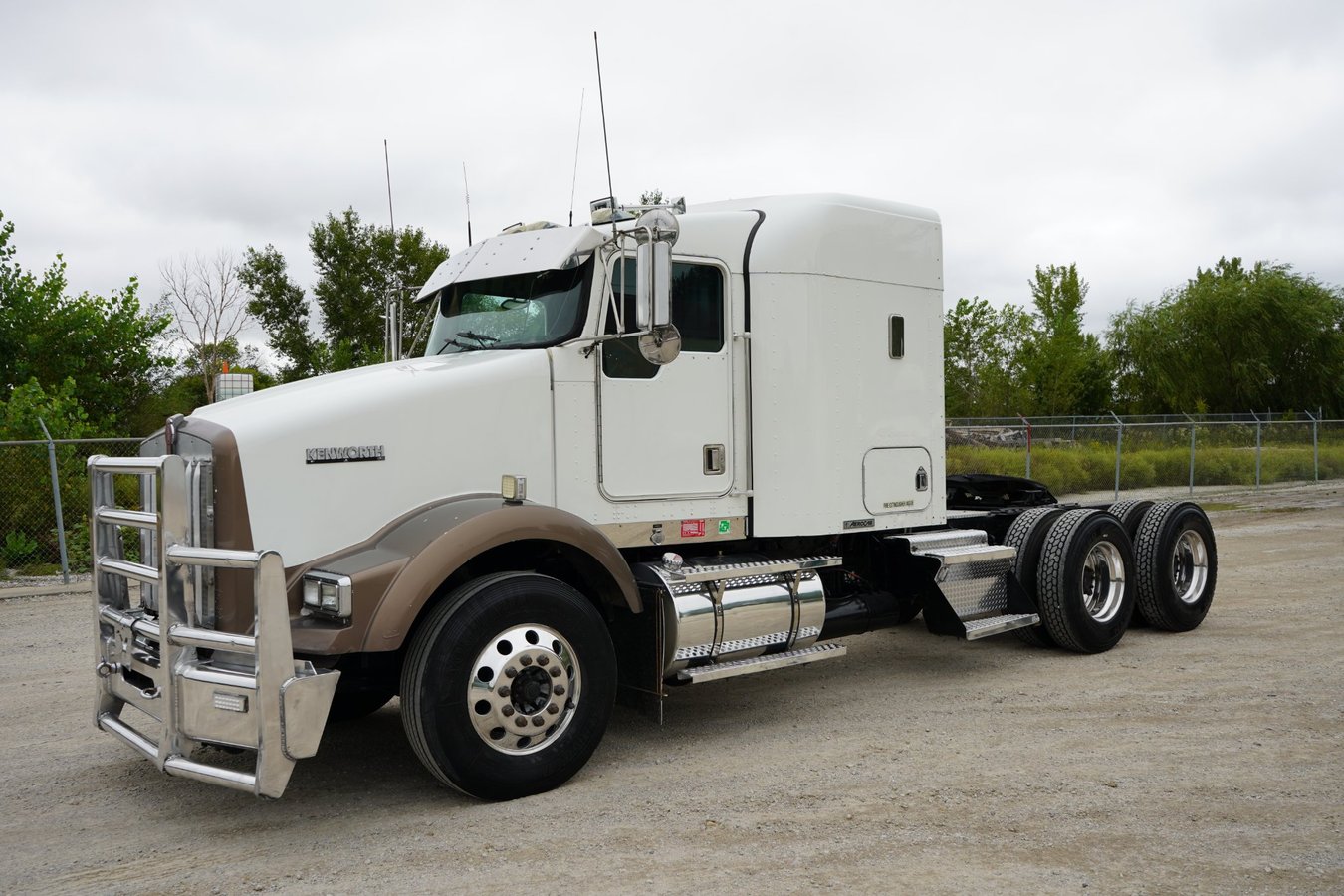 1998 Kenworth T800 T/A  Allison Automatic - Sleeper Truck