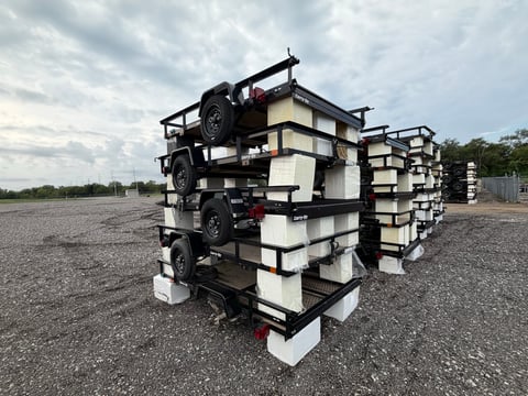 Qty of (5) 2027 Carry-On Trailers Z5X8GW2K — photo 5