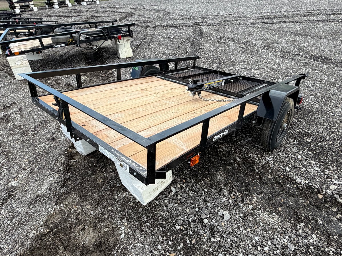 2027 Carry-On Trailer Z5X8GW2K