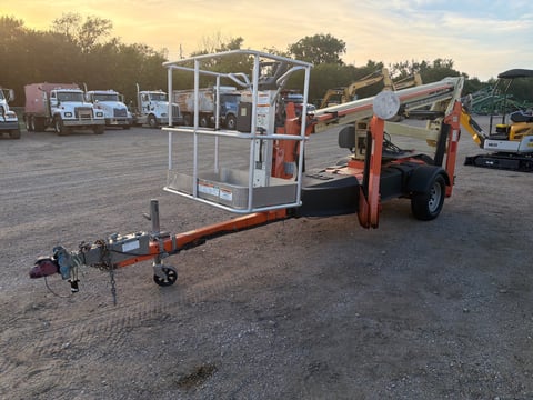 2019 JLG T350 Boom Lift 35' Towable Articulated — photo 10