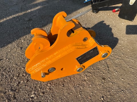 2026 Giyi Gy-K302 Excavator Quick Hitch (Unused) — photo 1