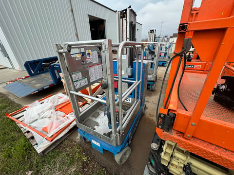 2019 Genie GR-20 Vertical Mast Lift Inoperable — photo 10