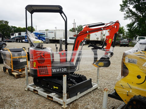 Agrotk WH12R Mini Excavator  — photo 3