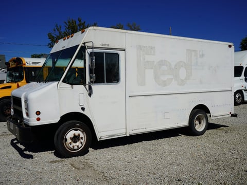 1998 Freightliner MT45 Step Van — photo 1