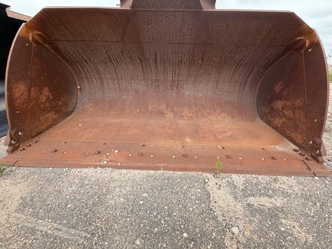 114" Pin OnWheel Loader Bucket  — photo 3
