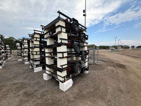Qty of (6) 2027 Carry-On Trailers Z5X8GW2K — photo 1