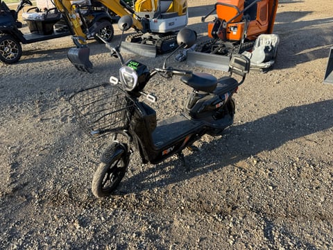 SDLANCH High-End Two-Wheeled Electric Vehicle (Unused) — Inoperable — photo 2