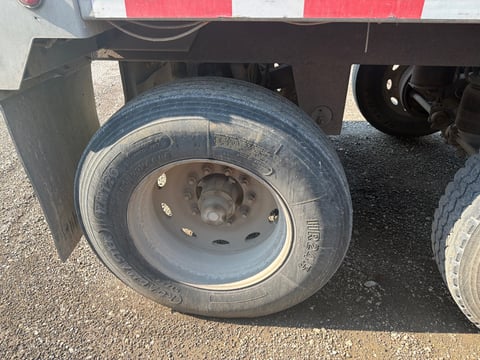 1998 Cornhusker TRI/A Pup Trailer — photo 13