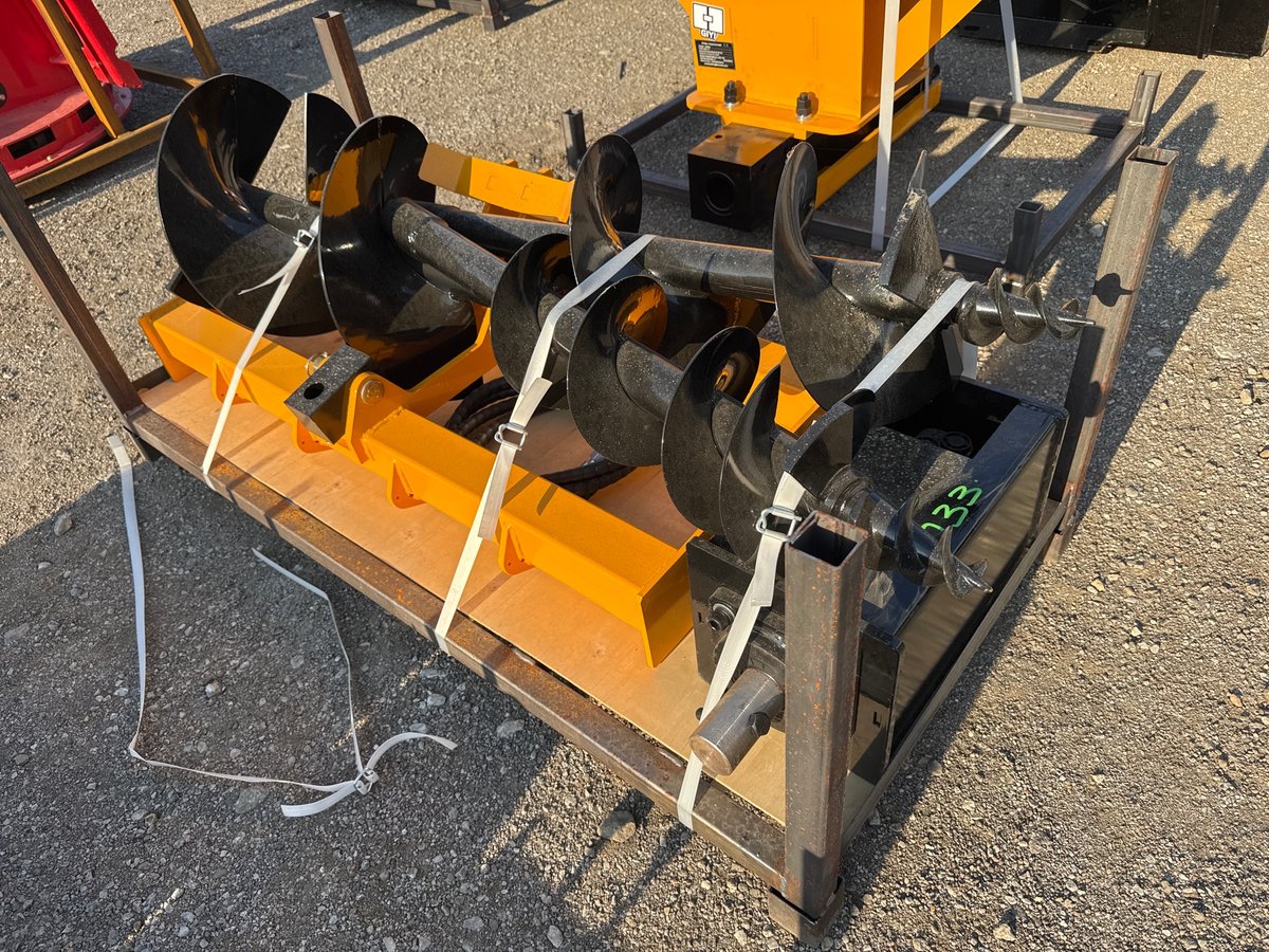 2026 GIYI skid steer loader auger and extra rod (Unused)