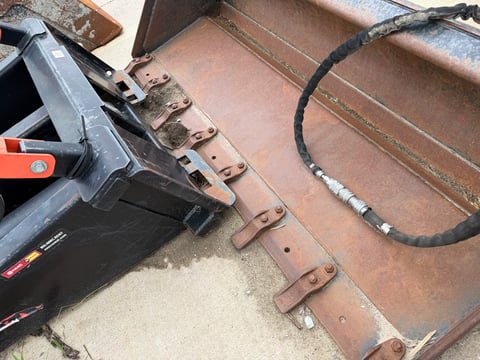 72" Skid Steer Bucket  — photo 5