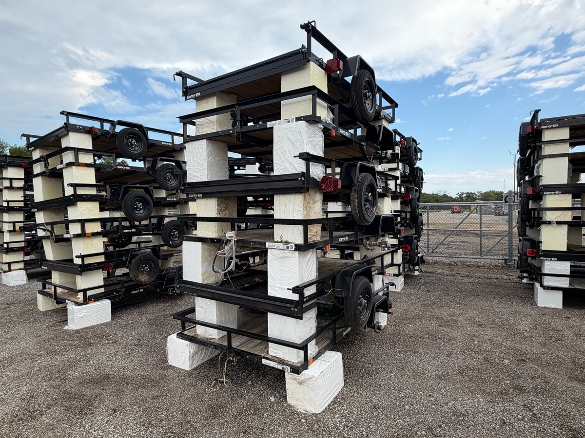 Qty of (6) 2027 Carry-On Trailers Z5X8GW2K