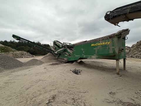 2012 McCloskey S130 Double Deck Tracked Screen Plant — photo 13