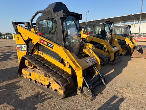 2018 Caterpillar 299D2 XHP Forestry Package Compact Track Loader - No Mulcher Head - Inoperable, Needs New Engine, Selling As-Is — photo 3