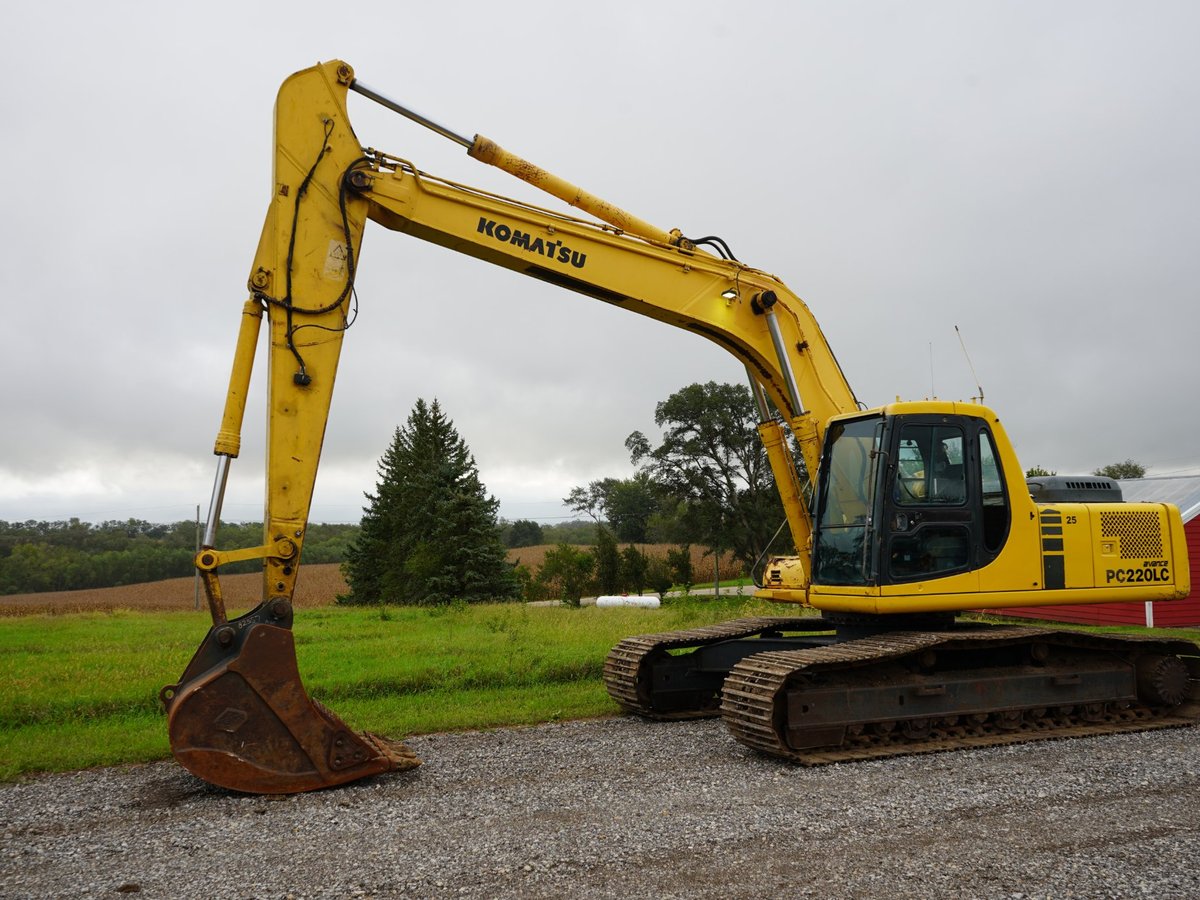 1996 Komatsu PC220LC-6LC Hydraulic Excavator