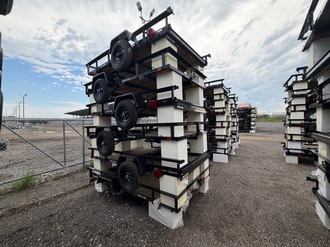 Qty of (6) 2027 Carry-On Trailers Z5X8GW2K — photo 2