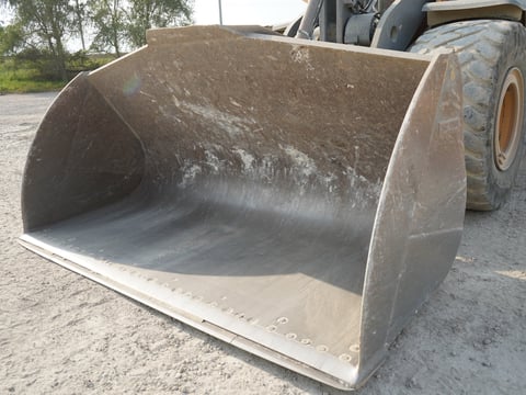 2022 Volvo L180H Wheel Loader — photo 9
