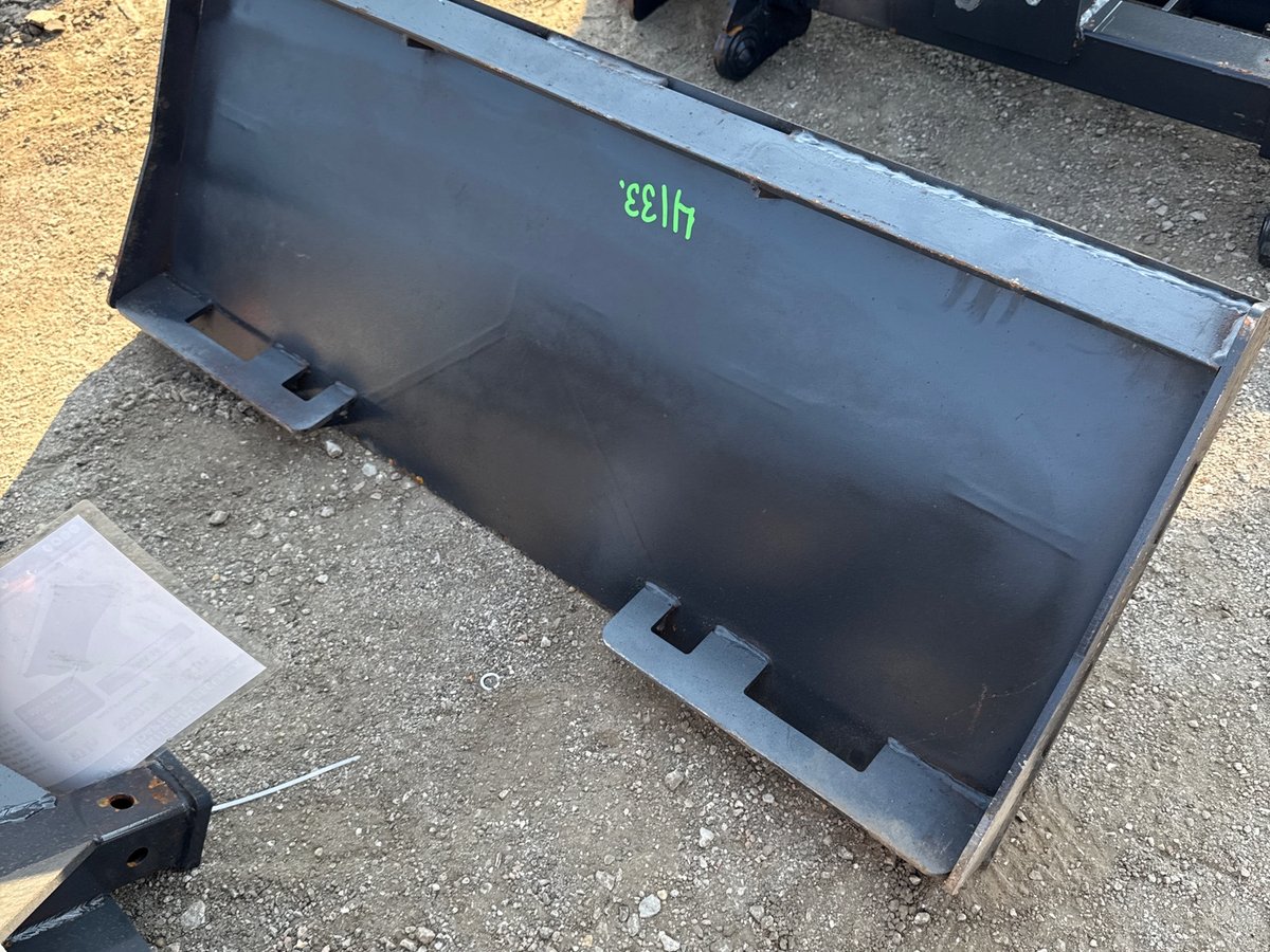 2025 LandHonor UHA-16-3000G Skid Steer Utility Hitch Adapter, 2in Receiver (Unused)