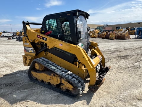 2018 Caterpillar 259D Two-Speed Compact Track Loader - Needs New Engine — photo 2