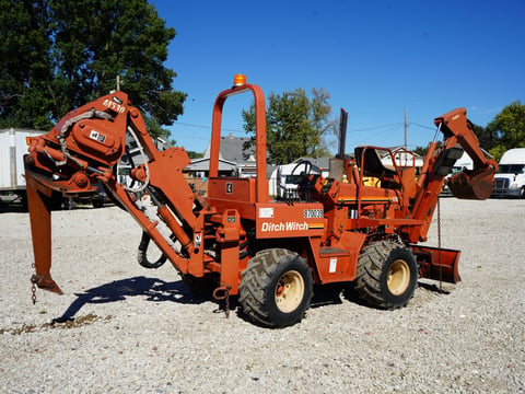 2000 Ditch Witch 5110DD 4X4 Cable Plow — photo 4