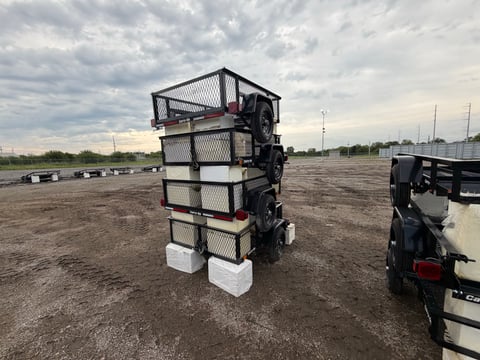 Qty of (4) 2027 Carry-On Trailers Z5X8GW2K — photo 3