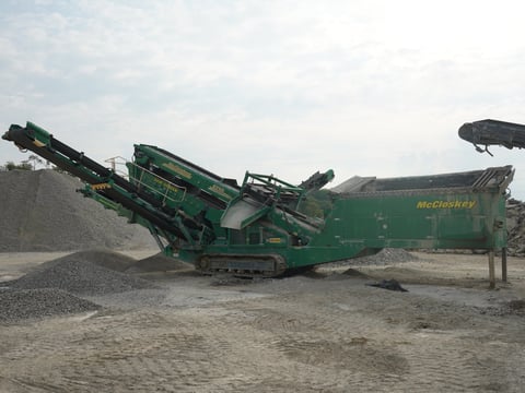 2012 McCloskey S130 Double Deck Tracked Screen Plant — photo 15