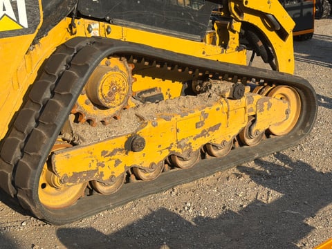 2018 Caterpillar 299D2 XHP Forestry Package Compact Track Loader - No Mulcher Head - Inoperable, Needs New Engine, Selling As-Is — photo 15