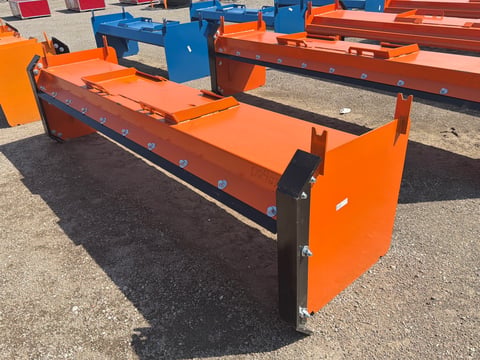 Kit Containers 10' Skid Steer Pusher with Replaceable Shoes and Blade — photo 1