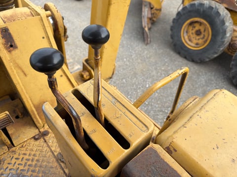 Caterpillar 977 Crawler Loader — photo 19