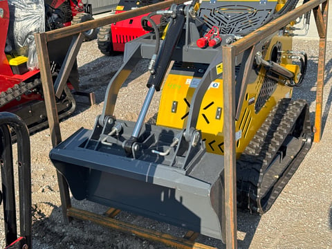 2026 SDLANCH SSL60 Mini Skid Steer Loader (Unused) — photo 2