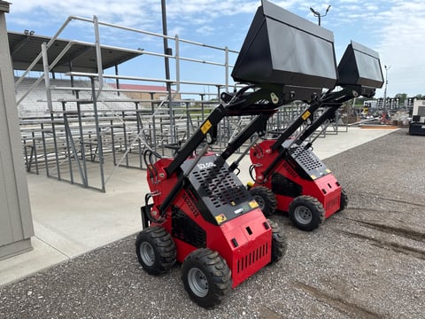 2026 Sdlool SL-323TZ Mini Skid Steer Loader (Unused) — photo 3