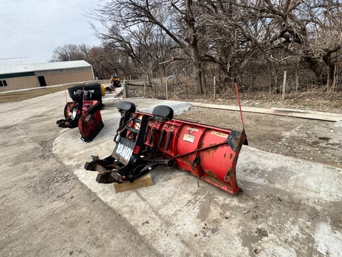 Super Duty 9ft Snow Plow — photo 4