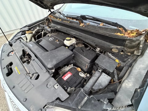 2013 Nissan Pathfinder 4WD SUV — photo 25