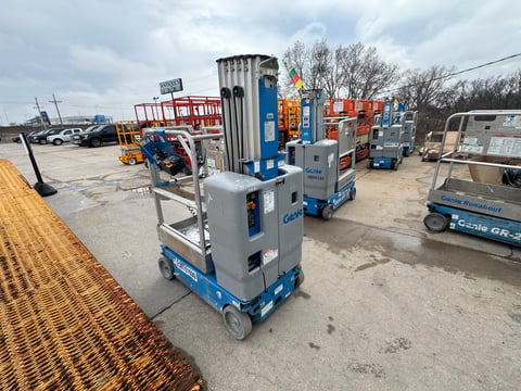 2019 Genie GR-20 Vertical Mast Lift  — photo 5