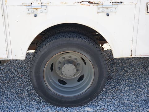 2012 Ford F-450 Service Body Truck — photo 22