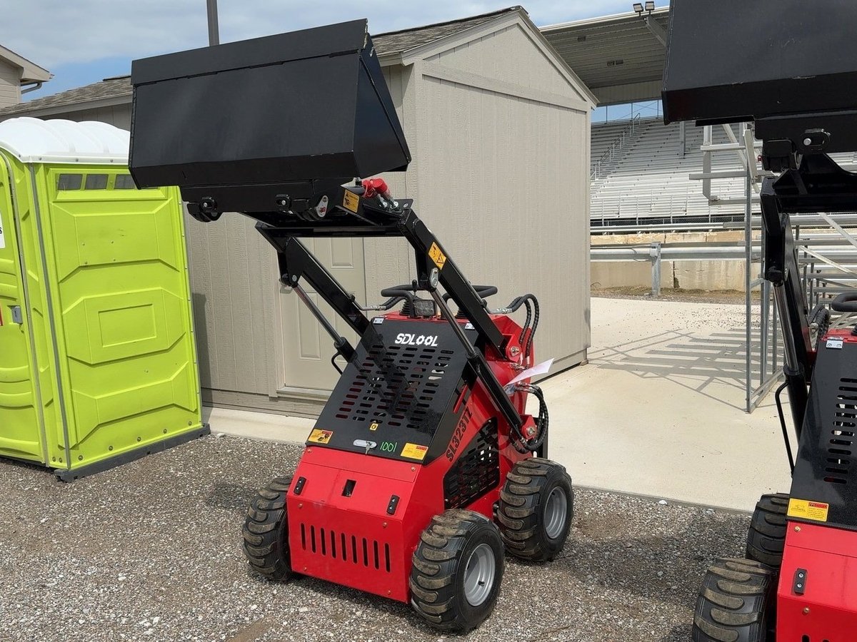 2026 SDLOOL SL-323TZ Mini Skid Steer Loader (Unused)