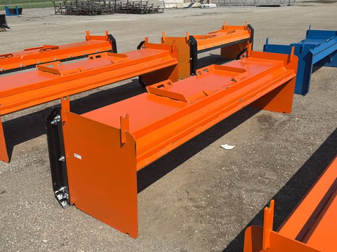 Kit Containers 10' Skid Steer Pusher with Replaceable Shoes and Blade — photo 4