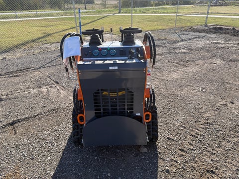 2026 LandHonor LHR-ME380X2 Stand-On Mini Skid Steer Loader w/ Bucket (Unused) — photo 4