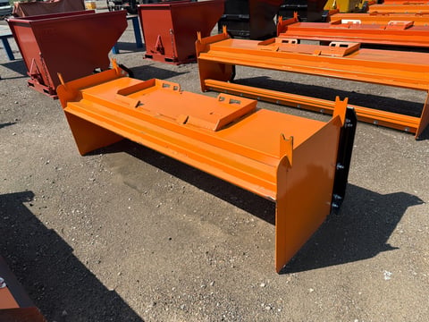 Kit Containers 8' Skid Steer Pusher with Replaceable Shoes and Blade — photo 3
