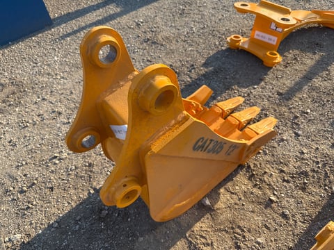 2026 Giyi Gy-BK CAT305 12in Excavator Bucket (Unused) — photo 2